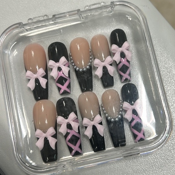 Cute Coquette Press-on Nails - Picture 5 of 5
